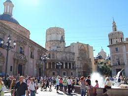 Guide de la ville de valence en espagne, hôte de la 32ème coupe america, sa fameuse fête destination moins courue que madrid ou barcelone, la ville de valence ou valencia est la 3ème ville. Visiter Valence Espagne Que Faire Et Que Voir