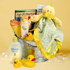 Baby gift baskets made with everything parents need. Amazon Com Rub A Dub Ducky Bath Time Baby Gift Set Baby Gift Baskets Baby