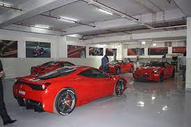 Tutte le auto in gamma e le grandi auto storiche, i dealer ufficiali ferrari, lo store online e le attività sportive del marchio che dal. Ferrari Inaugurates New Showroom In New Delhi Gaadikey Blog Ferrari New Delhi Delhi