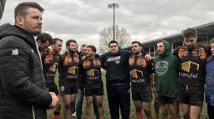 Dimanche aux alentours de 16h30, le xv universitaire saura s'il s'est offert un prochain tour dans ces phases finales, en 16ème plus précisément, synonyme du match de la montée ! Rugby Federale 3 Le Rc Roubaix Plus Que Jamais En Course Pour Les Phases Finales