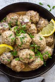 Edients Cup Heavy Whipping Cream Divided 1 Large Egg Cup Panko Breadcrumbs 8 Ounce Slow Cooker Swedish Meatballs Easy Slow Cooker Recipes Swedish Meatballs
