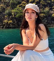 Son dakika haberleri de dahil olmak üzere şu ana kadar eklenen toplam 139 cukur son. Cukur Ayrilan Ve Yeni Gelen Oyuncular 2020