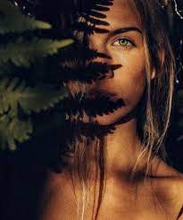 Pin By Envytaaliyah On Soft And Pretty Portrait Model Photography Portrait Photography Poses
