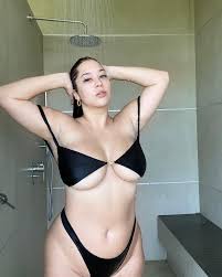 Azalia Lexi on X: im getting back on the content grind! big 50% off sale.  come chat with me and say hi ❤️ t.conyMT6zJUz4  t.coEcKGW17ilX  X