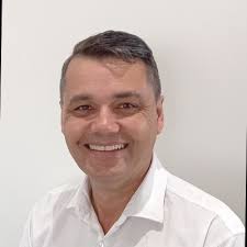 Inspector Wendy Spiller likes challenge, variety, making a difference and  seizing an opportunity. Having just about every role under her New Zealand  Police belt over 35 years