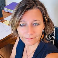 How to change the charging voltage