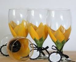 Sunflowers and bees wooden block, sunflower bouquet, farmhouse sunflower decor, tiered tray bee decor, summer decor, spring decor. Sunflower Kitchen Decor Ideas For Modern Homes Sunflower Kitchen Decor Sunflower Kitchen Sunflower Home Decor