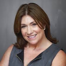 Lori Wojcik's Instagram, Twitter & Facebook