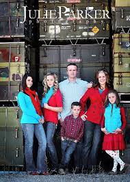 Family Picture Outfits By Color Series Red Capturing Joy With Kristen Duke Family Picture Outfits Family Picture Poses Family Posing