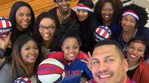 News Roundup: Harlem Globetrotters Honor Harris County's Record 17 New  African-American Female Judges