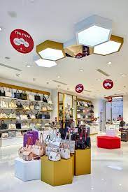 Matmazel Passend Zum Corporate Identity Hat Shopline Ladenbau Ein Modernes Design Entworfen Und Retail Store Interior Design Store Design Retail Store Interior