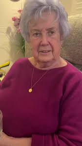 Raise your YAYAYA #yaya #sing #grandmaa #fyp #fyppppp #fun