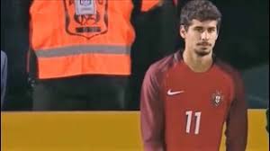 Gil bastião dias (born 28 september 1996) is a portuguese professional footballer who plays as a winger for primeira liga side f.c. Gil Dias Ac Fiorentina Italia 2017 18 Youtube