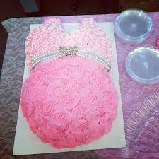 Baby Shower Pregnant Belly Bump Cake With Roses And Pearls For A Baby Girl Belly Cakes Baby Shower Cakes Baby Shower Brunch