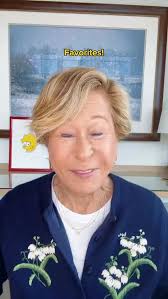 Favorites, we’re doing a new @thesimpsons movie! 🤯🥳🎥🍿🤗💕😎💛♥️