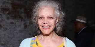 Mort de l'actrice Ellen Holly, aperçue dans la série On ne vit qu'une fois