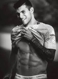 Monaco picked up him betting on his youth and potential, but it remains untapped. Footballers In Underwear Pietro Pellegri