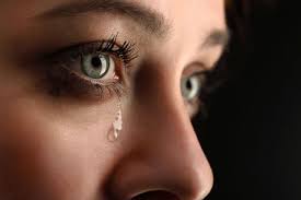 صور عيون تبكي حزينة مجموعة صور دموع حزينة وبنات تبكي شبكة