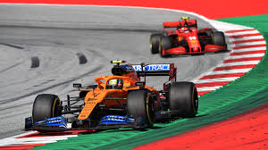 Lando norris helpt zijn mecaniciens een handje na gp hongarije. Lando Norris Achieves His First Podium While Formula 1 Makes A Messy Return To Austria Fr24 News English