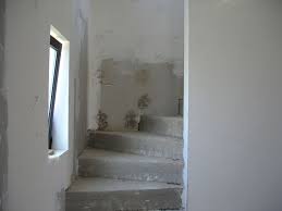 Pour éviter que les moisissures, champignons et salpêtres réapparaissent après le traitement, il est important de mettre en action quelques gestes quotidiens qui consisteront à limiter la condensation dans sa maison. Moisissures Sur Placo Et Ba13 Construction Neuve 32 Messages