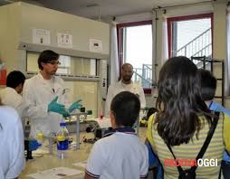 Dipartimento di scienze chimiche e tecnologie dei materiali ». Aperte Le Iscrizioni A Non E Magia E Chimica Edizione 2012