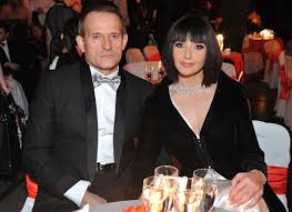 Она опубликовала пост в instagram. Viktor Medvedchuk Biografiya Informaciya Lichnaya Zhizn Foto Video