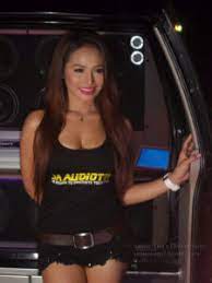 What Is A Car Show Girl?