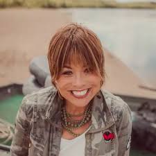 633 Pauquette Pines Lane, Poynette, WI 53955