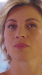 Ana Servin: La Actriz y su Impacto en la Comunidad LGBTQ