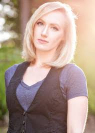 Kimberly Grace's Instagram, Twitter & Facebook