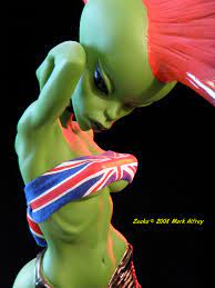 Zeeka 13 Tall Alien Girl Statue by Mark Alfrey - Etsy Sweden