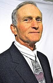 Henderson to enter National Wrestling Hall of Fame