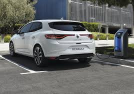 Its smaller sibling, the clio, has always been the one to enchant the mass audience. Renault Megane E Tech Plug In Hybrid Price From 37 600 Byri