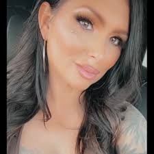 Misty Nash's Instagram, Twitter & Facebook