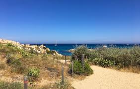 Large flat and landscaped garden, prime location. Plage Pampelonne Plus Belles Plages Privees De Pampelonne Ramatuelle