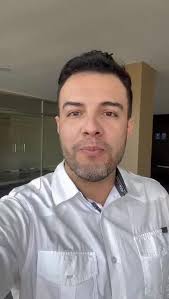 Nuestro presentador oficial HENRY URBINA te hace la invitación a nuestra  Elección de Reinas Dolores 2023