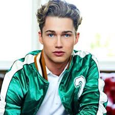 Aj pritchard may never have been partnered with daisy lowe when she was a contestant on strictly come dancing in 2016, but it seems that didn't stop them from getting it on. Aj Pritchard On Twitter Cool Hairstyles For Men Beautiful Men Faces Mens Hairstyles Short