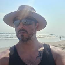 Angelo Rocco (@aannggeellooo)