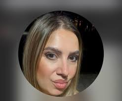 Let's play a game… Let's see if you guys can guess what this white lady did  just based