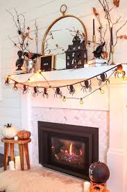 Maybe you would like to learn more about one of these? 20 Idees Reperees Sur Pinterest Pour Decorer Votre Maison Pour Halloween Le So Girly Blog Cheminee Halloween Halloween Moderne Deco Halloween Maison