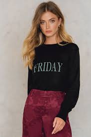 Each of these knits will not only have you looking your best, but will also keep you warm and comfortable regardless of the autumn weather outside. Weekday Knitted Sweater Black Na Kd Com