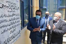 أعلن الدكتور محمد عثمان الخشت رئيس جامعة القاهرة، توسيع نطاق حملة الجامعة لتطعيم جميع أعضاء هيئة التدريس والعاملين بمختلف كليات الجامعة ومعاهدها، في إطار الدور المجتمعي للجامعة وحرصًا على سلامة منتسبيها، والمساهمة. Ø§ÙØªØªØ§Ø­ ÙƒÙ„ÙŠØ© Ø§Ù„Ø¯Ø±Ø§Ø³Ø§Øª Ø§Ù„Ø¹Ù„ÙŠØ§ Ù„Ù„Ù†Ø§Ù†Ùˆ ØªÙƒÙ†ÙˆÙ„ÙˆØ¬ÙŠ Ø¨Ø¬Ø§Ù…Ø¹Ø© Ø§Ù„Ù‚Ø§Ù‡Ø±Ø© ÙØ±Ø¹ Ø§Ù„Ø´ÙŠØ® Ø²Ø§ÙŠØ¯ ØµÙˆØ± Ø¬Ø±ÙŠØ¯Ø© Ø§Ù„Ù…Ø§Ù„