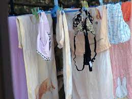 洗濯物エロ画像｜ベランダに干されてカラフルな下着を高画質で撮影された８１枚 | MINAOKA