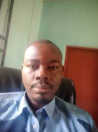 I may be BBT (Born Before Technology), but I'm also a master of ancient  knowledge: from being able to read before Technology took over 📖🤓  #OldSchoolReader