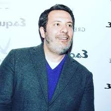 При этом он остается на посту главного редактора esquire. Sergej Minaev Opravdalsya Za Oshibku V Familii Dovlatova Na Stranicah Esquire Vokrug Tv