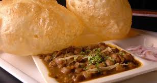 Comprehensive nutrition resource for chole bhature (2 bhatoora + 1 chole). Chole Bhature Cookforindia Com