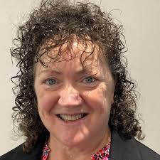 Tracey Elder's Instagram, Twitter & Facebook