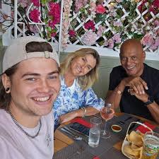 Just weeks ago, the self-styled saviour of “our” girls, Tommy Robinson,  stepped out of jail clutching rosary beads and wearing a cross, parading  himself as a born-again Christian. And now? He's proudly