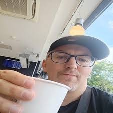 Rafael Archer's Instagram, Twitter & Facebook