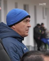 📢🎥 Die Pressekonferenz nach dem Derbysieg gegen den @sbchiemgautraunstein  💙🤍 Am Mikrofon: 🎙 Moderator: Robert Schiller 🎙 Trainer SBC Traunstein:  Gentian Vokri 🎙 Trainer ESV Freilassing: Albert Deiter #einmalesvimmeresv